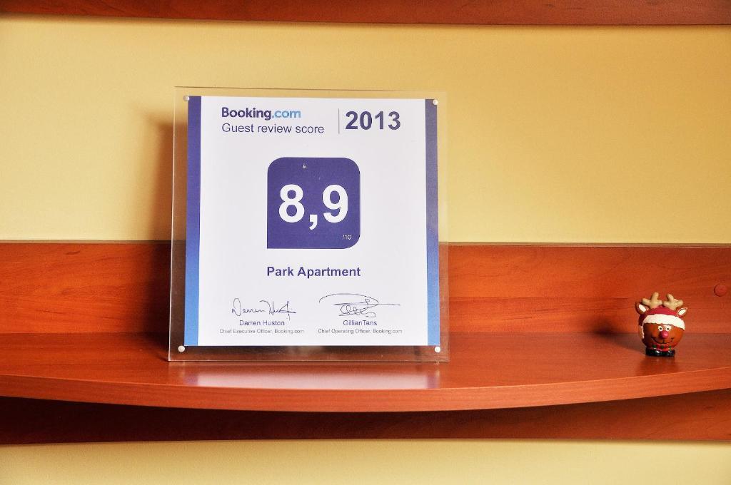 Park Apartment คราคูฟ ภายนอก รูปภาพ